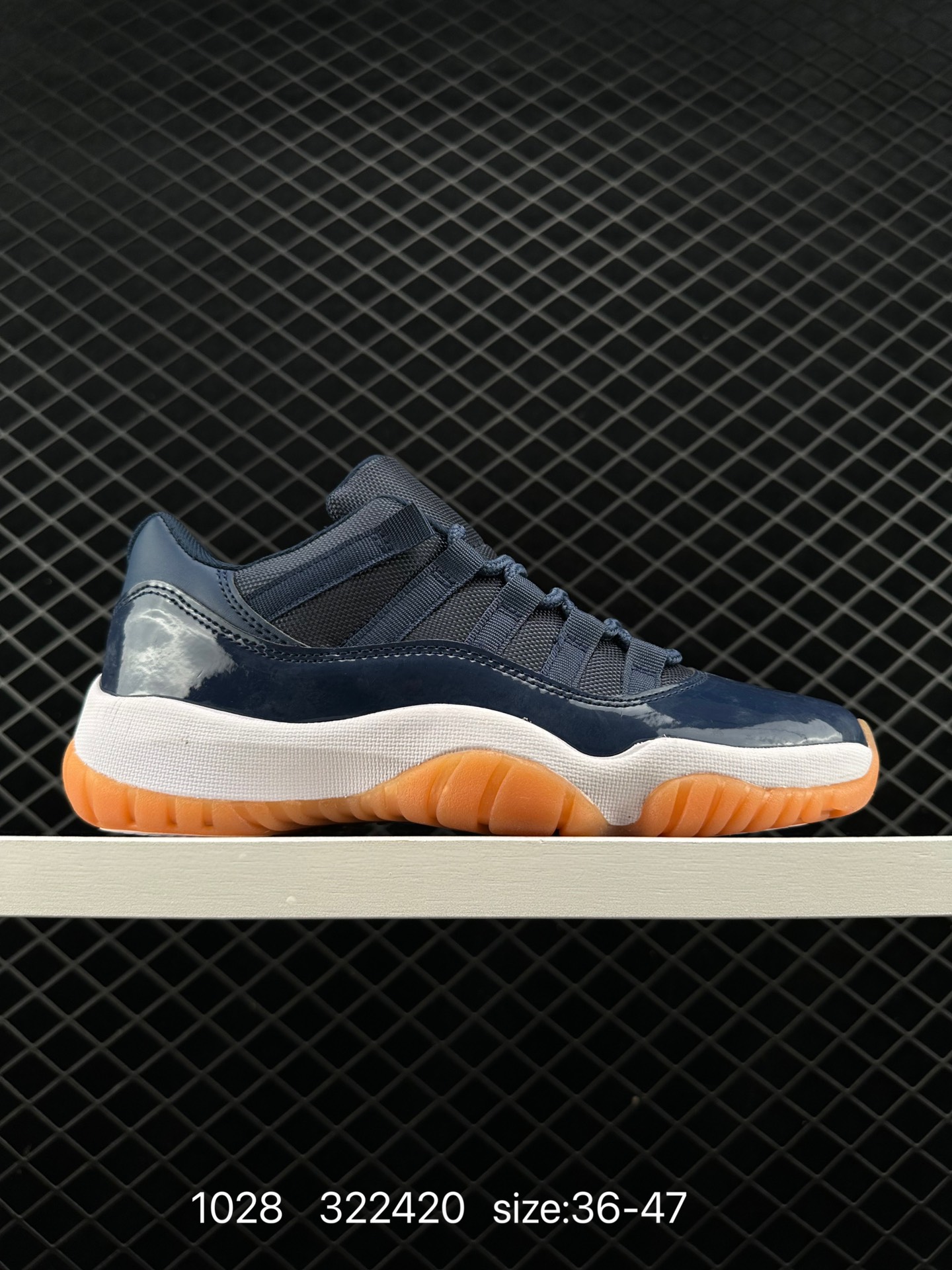 Nike Air Jordan 11 Retro Low LE